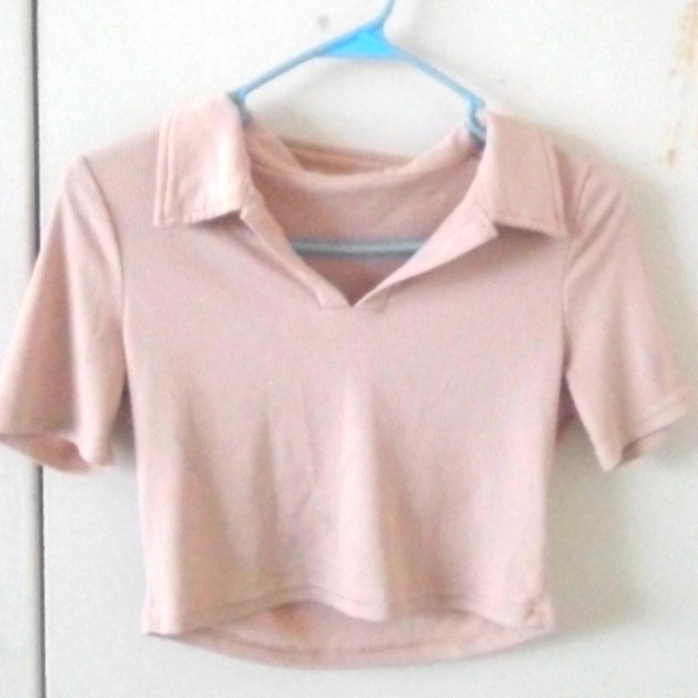 Wide collar cream/tan crop top